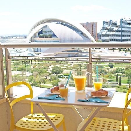 Апартаменты Apartup Yellow Opera View Валенсия Номер фото