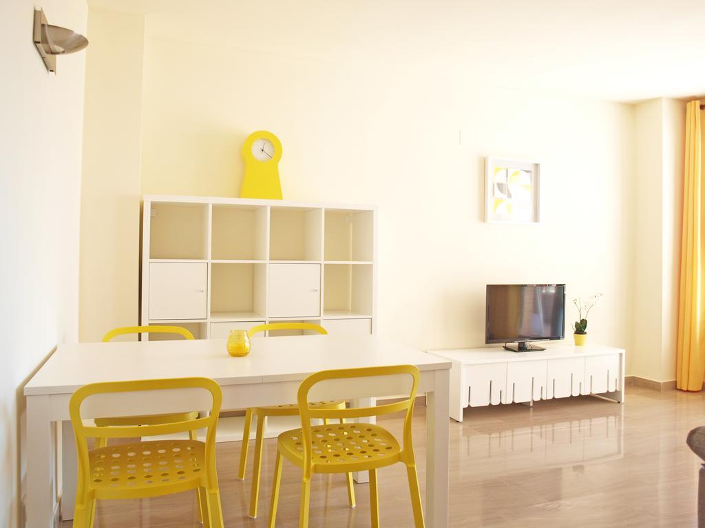 Апартаменты Apartup Yellow Opera View Валенсия Экстерьер фото